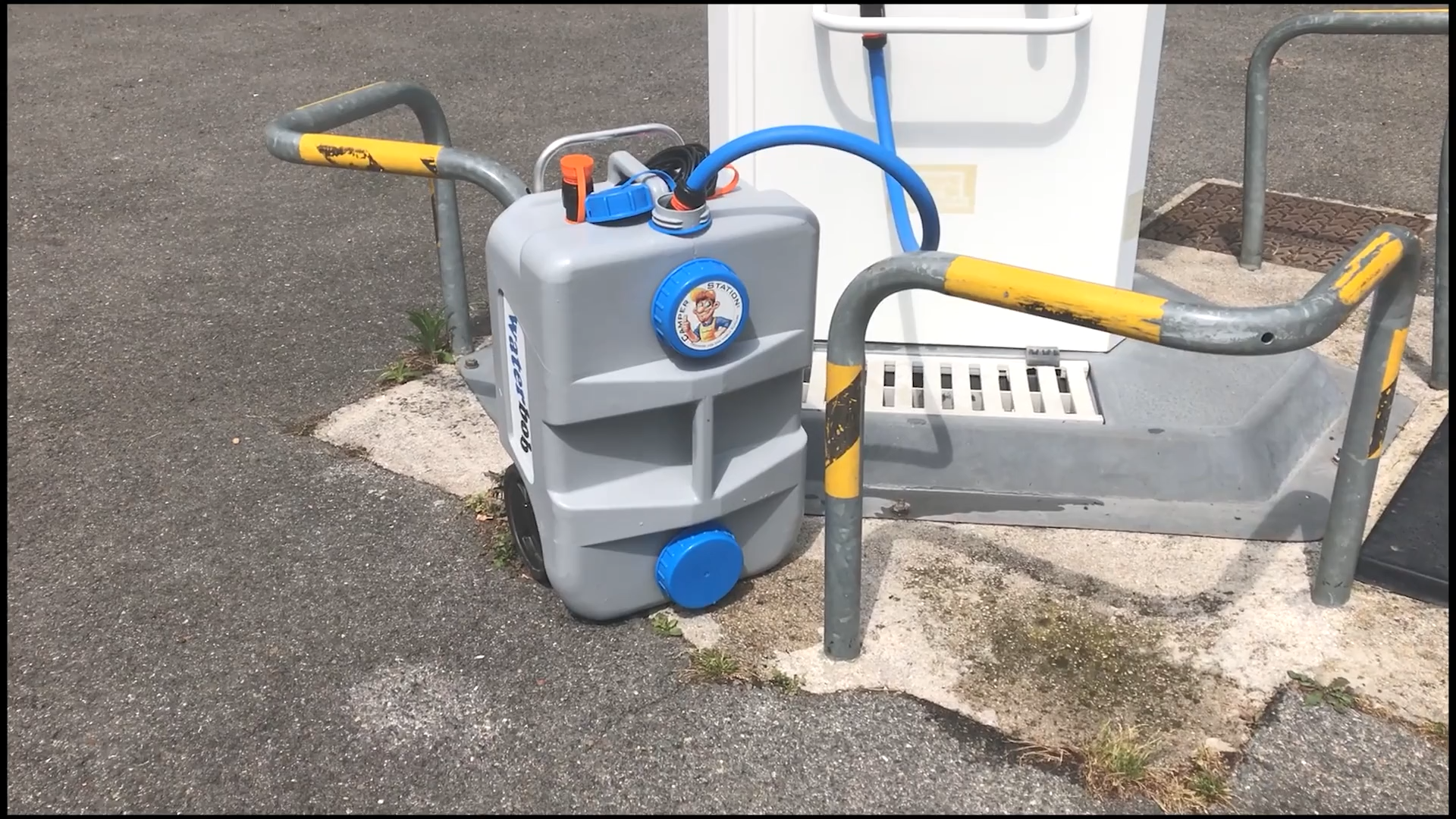 Waterbob, Wassertank + Campingdusche mit 12 Volt Pumpe, 25 Liter